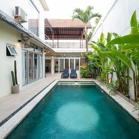 Villa Maya Seminyak Buitenkant foto