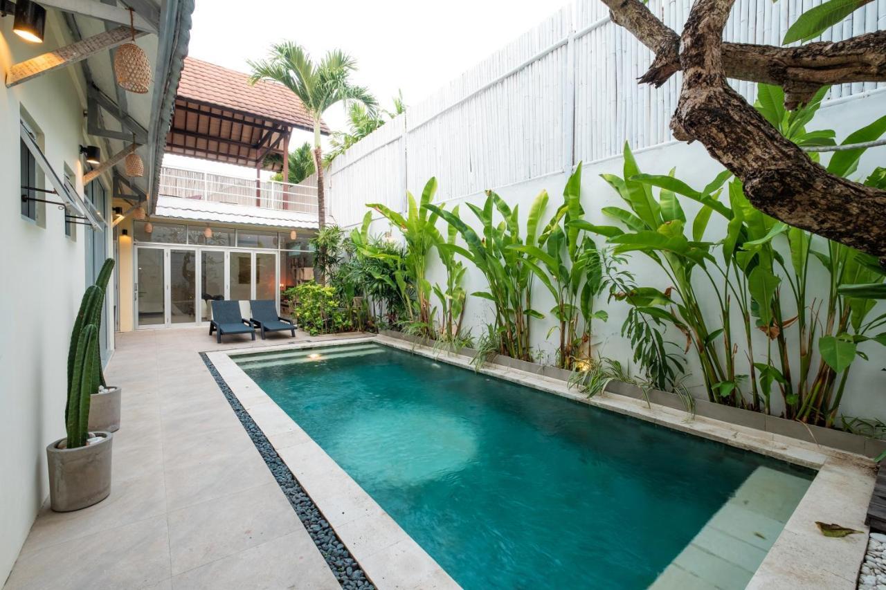 Villa Maya Seminyak Buitenkant foto