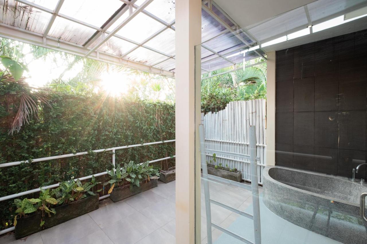 Villa Maya Seminyak Buitenkant foto